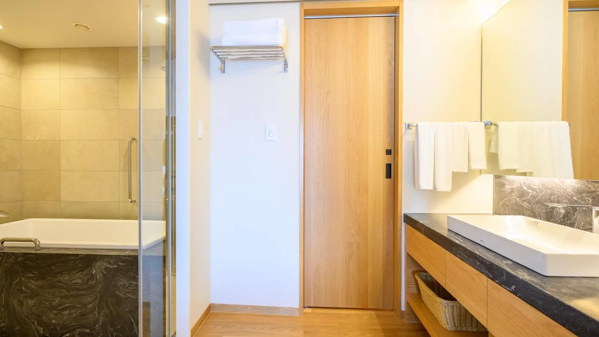 Authent Hotel Otaru
